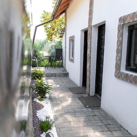 קורטאה דה ארגס La Fanar Guesthouse מראה חיצוני תמונה