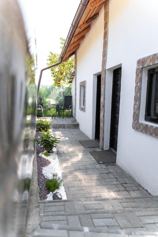 קורטאה דה ארגס La Fanar Guesthouse מראה חיצוני תמונה