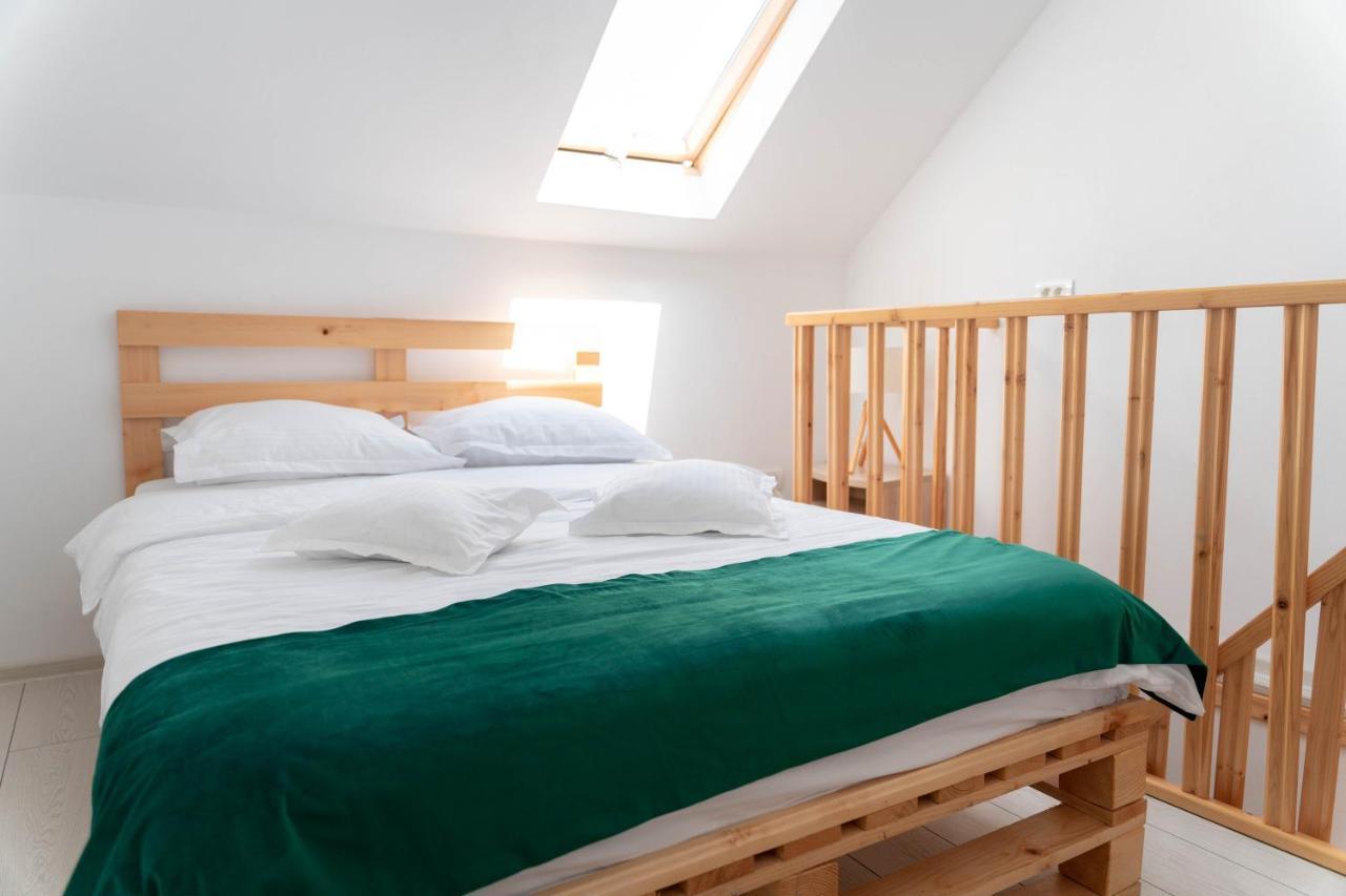 קורטאה דה ארגס La Fanar Guesthouse מראה חיצוני תמונה