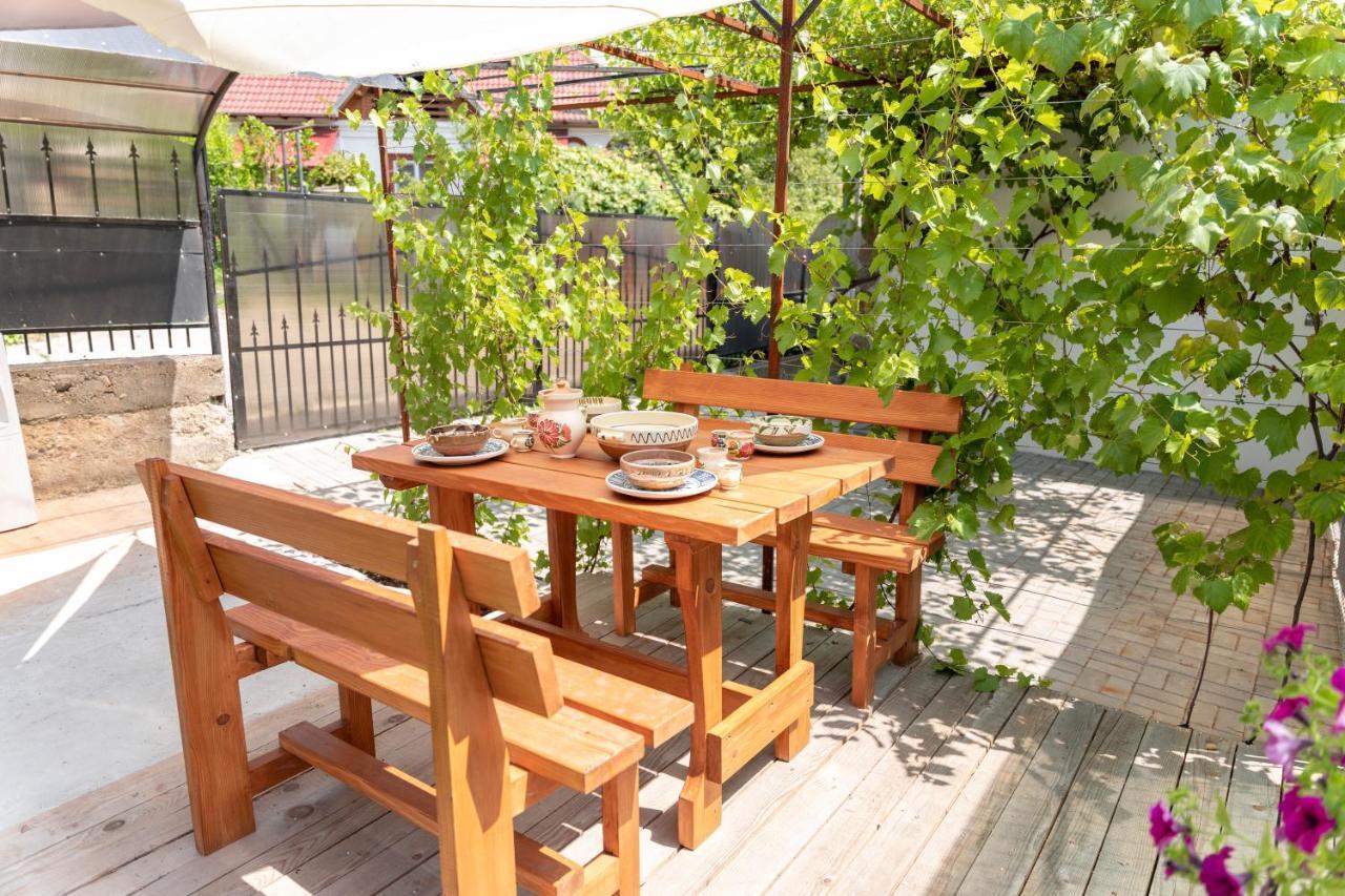 קורטאה דה ארגס La Fanar Guesthouse מראה חיצוני תמונה