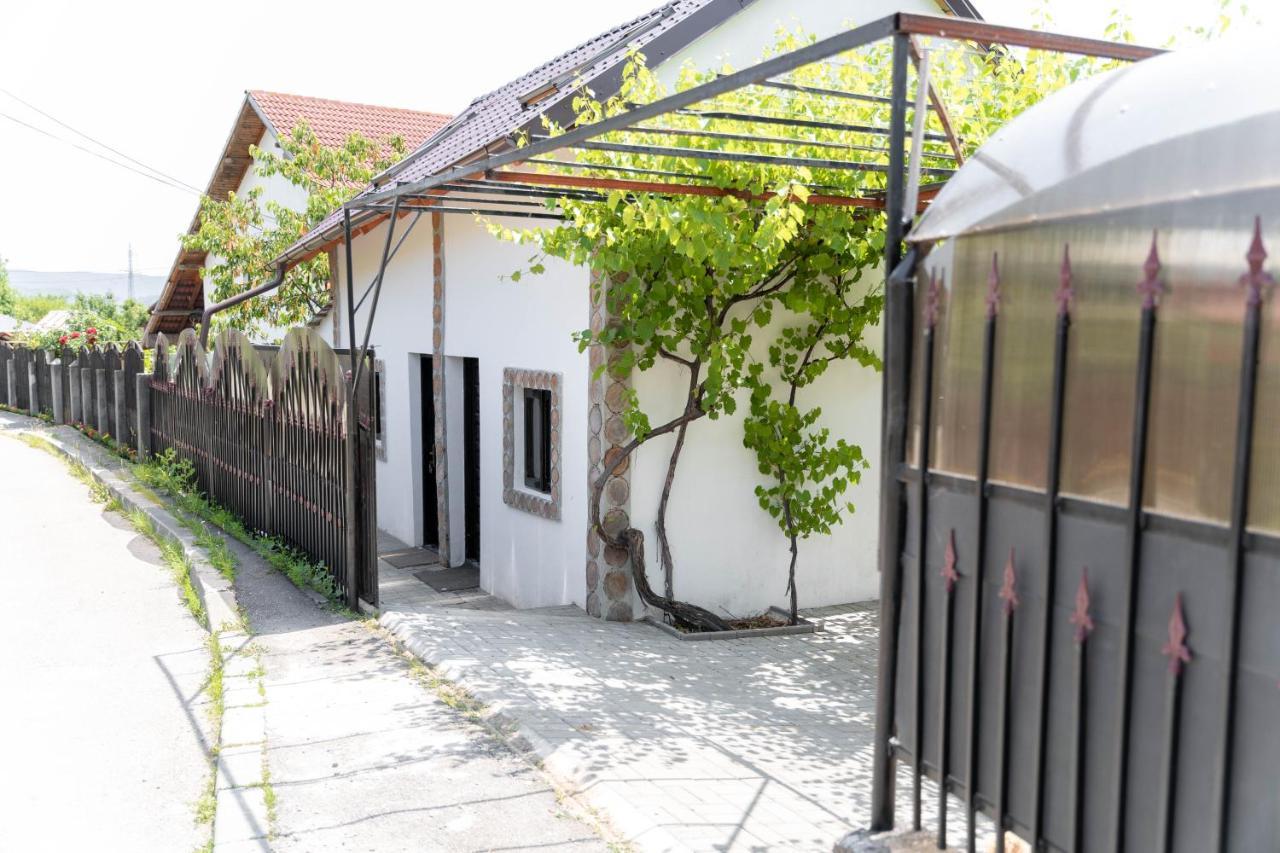 קורטאה דה ארגס La Fanar Guesthouse מראה חיצוני תמונה